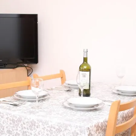 Vuvuzela Apartament Kupres (Canton 10)